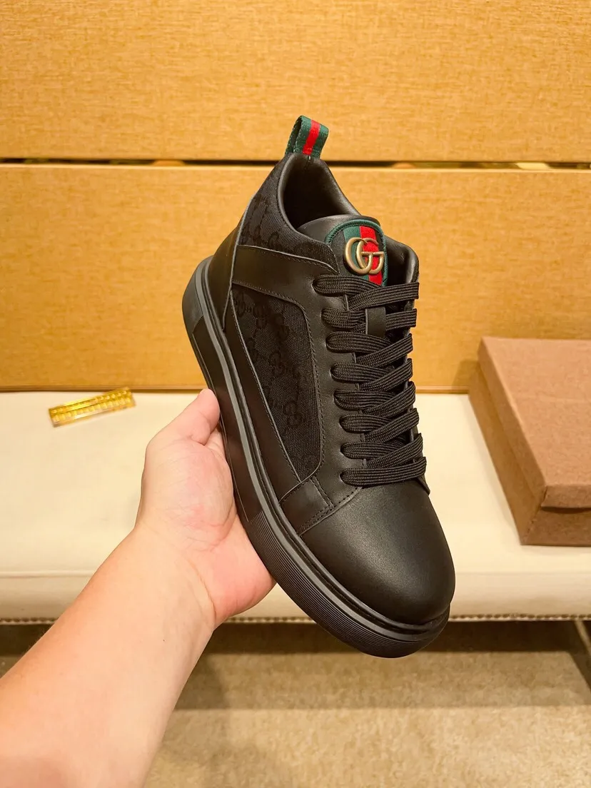 Factory price 460 [Gucci] Gucci's latest high-top casual Korean-style men's shoes, new autumn and winter design, perfect workmanship, cabinet quality, upper: cowhide material, leather lining; soft and comfortable, rubber outsole ultra-light, wear-resistant, simple, versatile fashion men's shoes, color optional, size 38--44